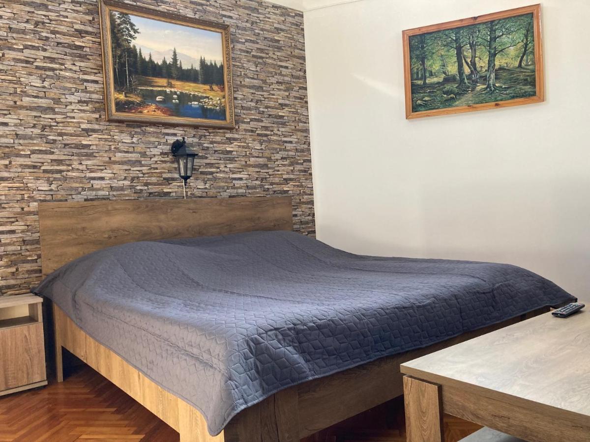 No1 Vendeghaz Hotell Parád Eksteriør bilde