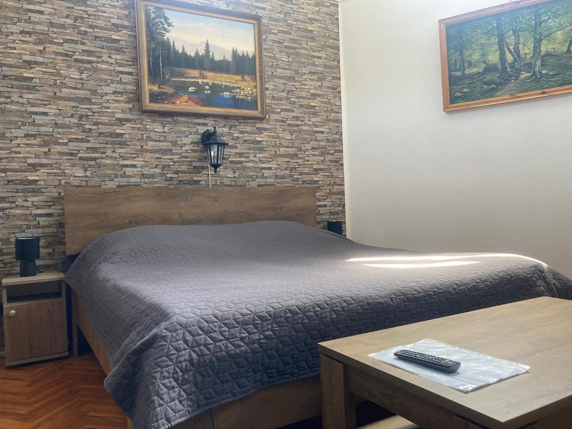 No1 Vendeghaz Hotell Parád Eksteriør bilde