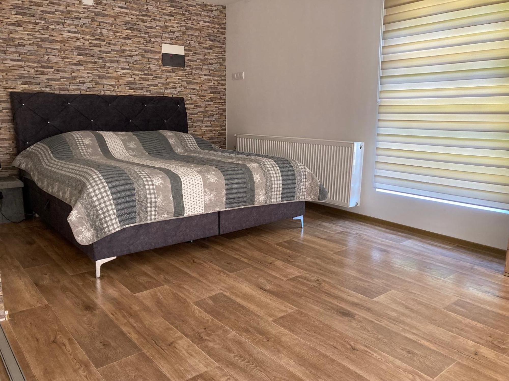 No1 Vendeghaz Hotell Parád Eksteriør bilde